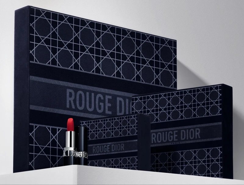 DIOR迪奧2021限量藍星高訂絲絨禮盒。