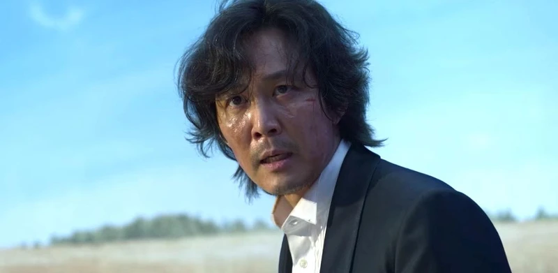 《魷魚遊戲》48歲影帝 李政宰 變色龍演技存在感強! 《魷魚遊戲》48歲影帝 李政宰 變色龍演技存在感強!