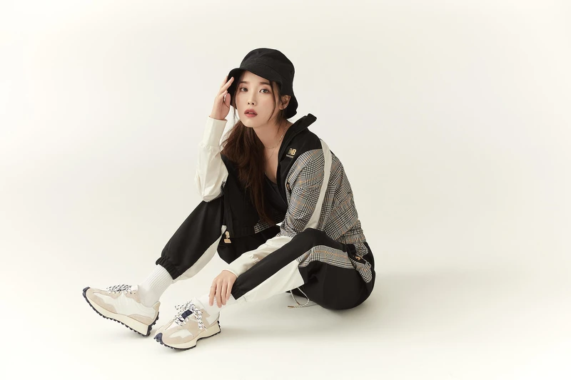 New Balance 327溫柔奶茶色，NT3,280