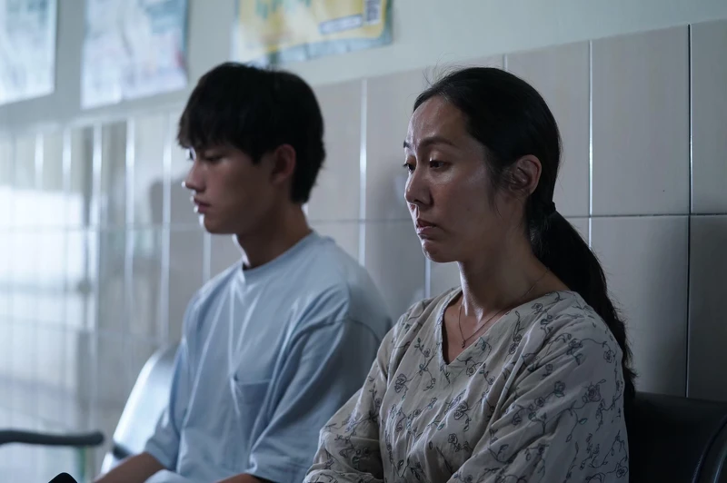 ▲▼張詩盈演出離家母親，范少勳哭得肝腸寸斷。（圖／Netflix提供）