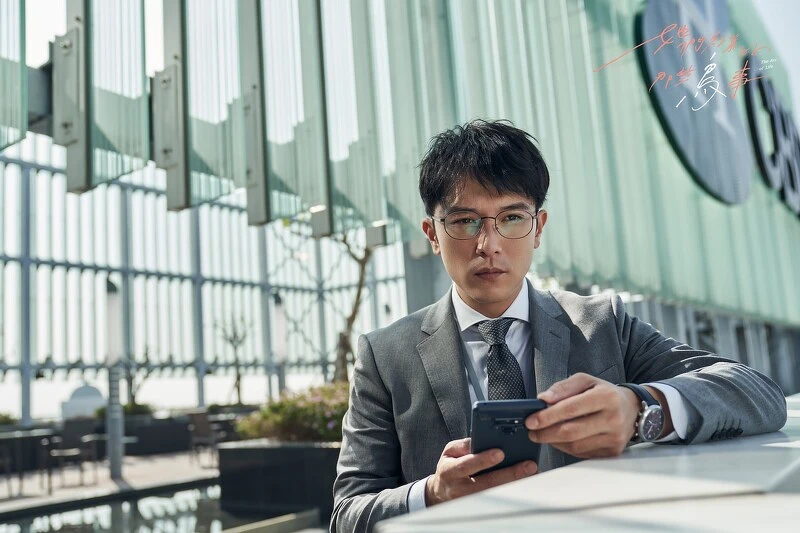 《她們創業的那些鳥事》邱澤飾演的鄭義男。 《她們創業的那些鳥事》邱澤飾演的鄭義男。