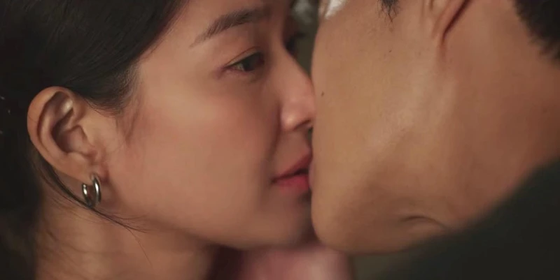 《海岸村恰恰恰》傲嬌惠珍真的變了,主動告白洪班長! 《海岸村恰恰恰》傲嬌惠珍真的變了,主動告白洪班長!