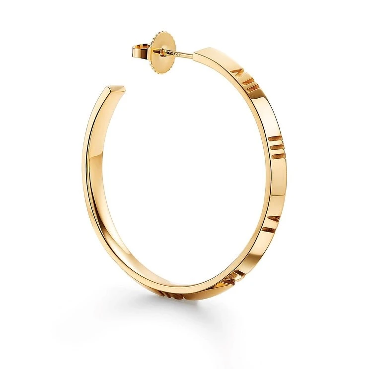 Tiffany & Co.Atlas X系列系列圈形耳環,18K黃金,大號,售價店洽 Tiffany & Co.Atlas X系列系列圈形耳環,18K黃金,大號,售價店洽