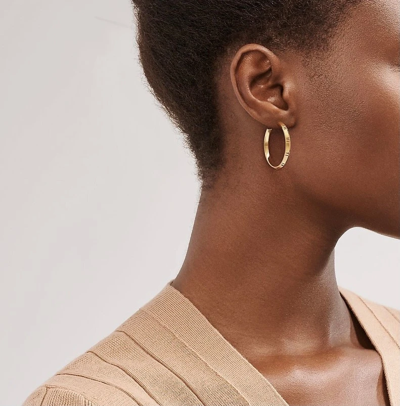 Tiffany & Co.Atlas X系列系列圈形耳環,18K黃金,大號,售價店洽 Tiffany & Co.Atlas X系列系列圈形耳環,18K黃金,大號,售價店洽