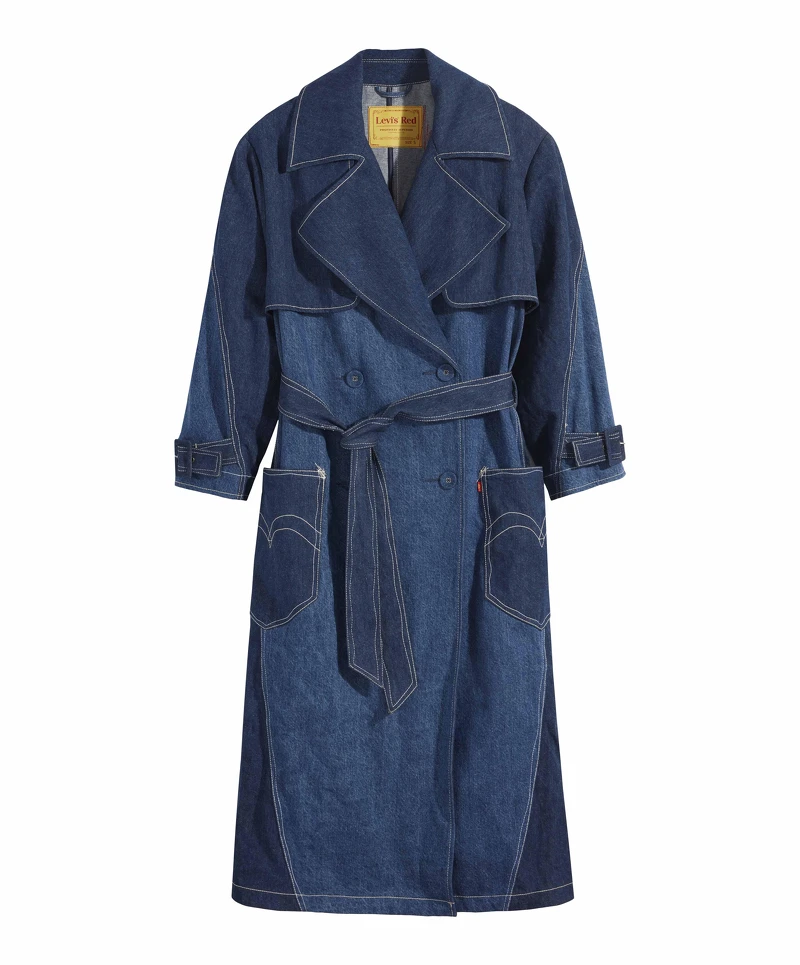 Levi’s RED秋冬系列丹寧長版風衣(女款),售價NT$7,590 Levi’s RED秋冬系列丹寧長版風衣(女款),售價NT$7,590