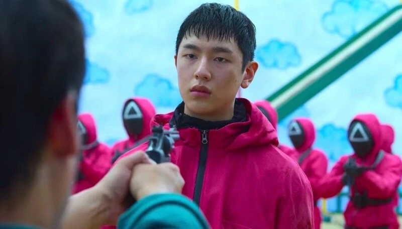 《魷魚遊戲》「○△☐面具男」 22歲 李廷晙!  《魷魚遊戲》「○△☐面具男」 22歲 李廷晙!