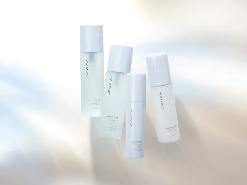 SUQQU 2021年推出全新保養AQUFONS水妍亮采系列,渲染藍調大理石的包裝非常漂亮。 SUQQU 2021年推出全新保養AQUFONS水妍亮采系列,渲染藍調大理石的包裝非常漂亮。