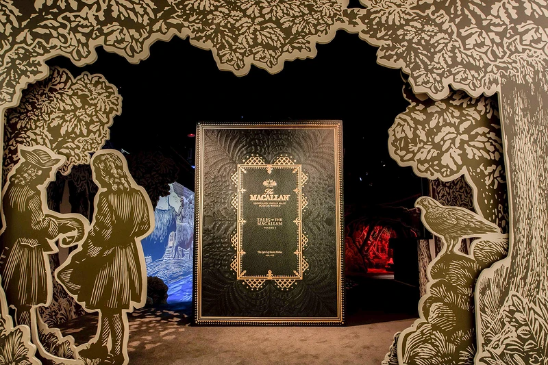 《Tales of The Macallan 麥卡倫傳奇之初光影藝廊》展覽現場。 《Tales of The Macallan 麥卡倫傳奇之初光影藝廊》展覽現場。