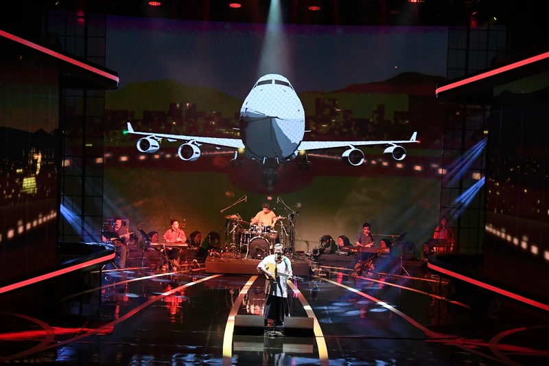 金鐘獎開場表演嘉賓邀請了台灣音樂創作人陳明章與樂團共同演唱