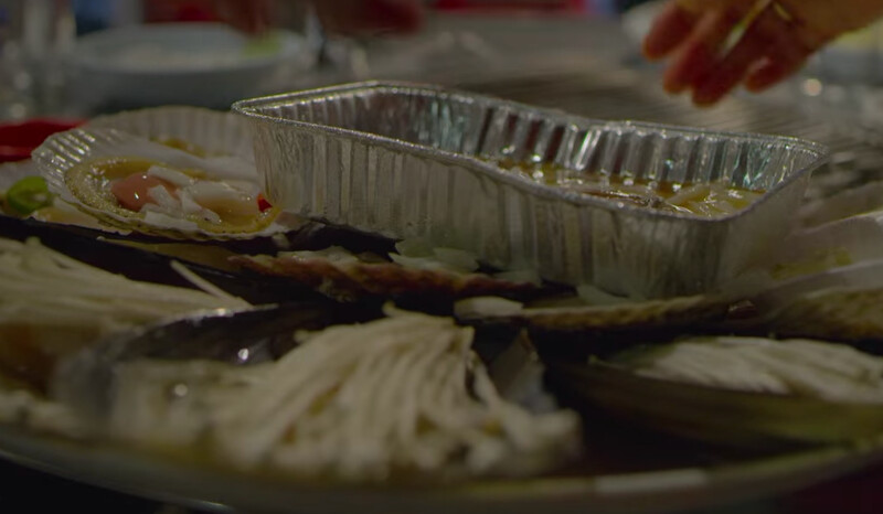 青沙浦最有名的就是海鮮料理（翻攝 Netflix）。