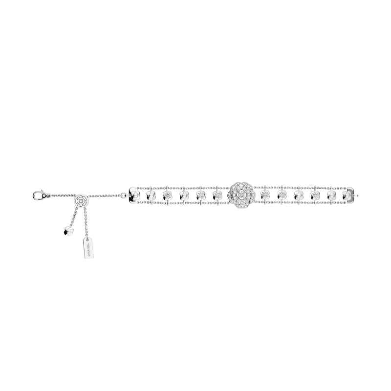 Bouton de Camélia手鍊 18K白金鑲嵌鑽石 建議售價NTD701,000元 Bouton de Camélia手鍊 18K白金鑲嵌鑽石 建議售價NTD701,000元