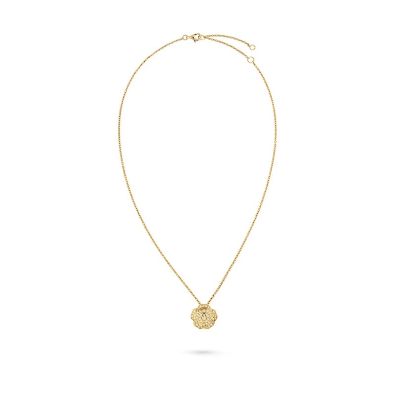 Bouton de Camélia長項鍊 18K黃金鑲嵌鑽石 建議售價NTD195,000元 Bouton de Camélia長項鍊 18K黃金鑲嵌鑽石 建議售價NTD195,000元