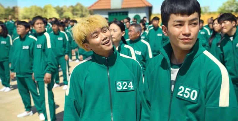 《魷魚遊戲》第1關50秒領便當「250號」 朴智勳 《魷魚遊戲》第1關50秒領便當「250號」 朴智勳