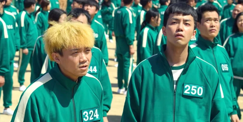 《魷魚遊戲》第1關50秒領便當「250號」 朴智勳 《魷魚遊戲》第1關50秒領便當「250號」 朴智勳