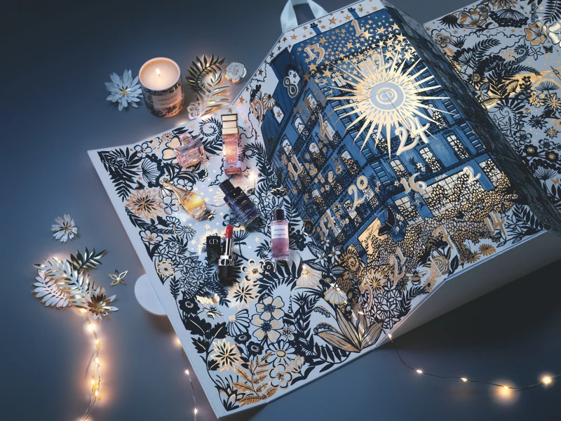 DIOR迪奧2021繁花幻境聖誕倒數日曆,NT15,000 DIOR迪奧2021繁花幻境聖誕倒數日曆,NT15,000