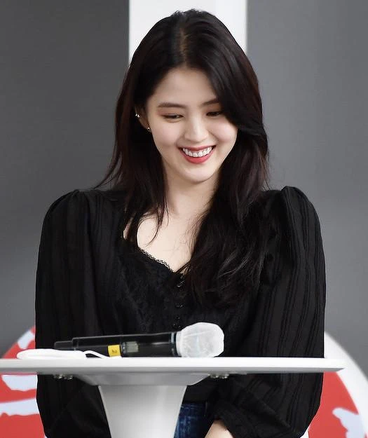 韓韶禧 自帶美圖濾鏡，出席《以吾之名》釜山影展座談