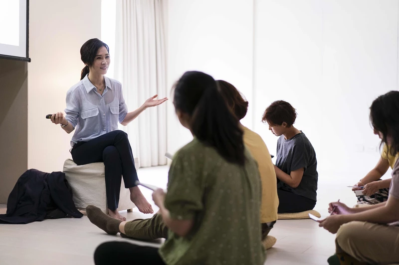 ▲▼謝盈萱在劇中飾演諮商心理師。（圖 / 公視提供）