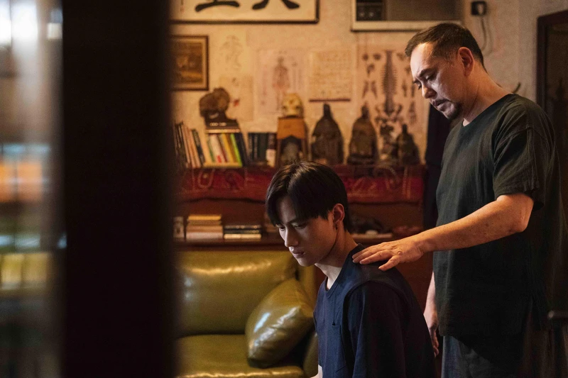 ▲▼在黃秋生的推拿下，范少勳終於學會釋放情感。（圖 / 公視提供）