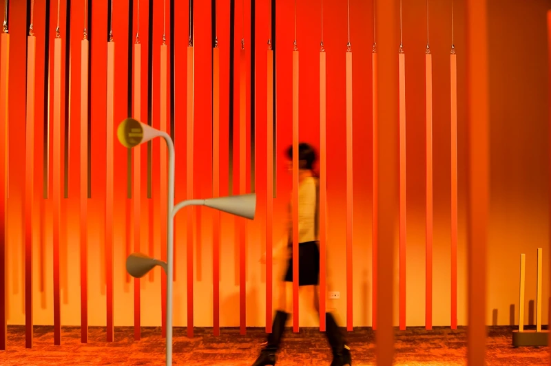 打造可體驗日常光影、聲音的展覽空間。