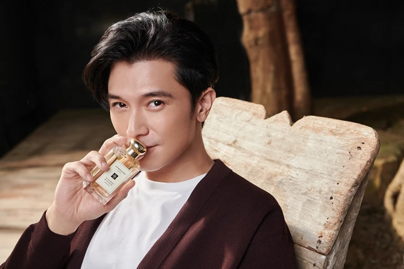 男神邱澤詮釋全新Jo Malone London白樺木與薰衣草香水。 男神邱澤詮釋全新Jo Malone London白樺木與薰衣草香水。