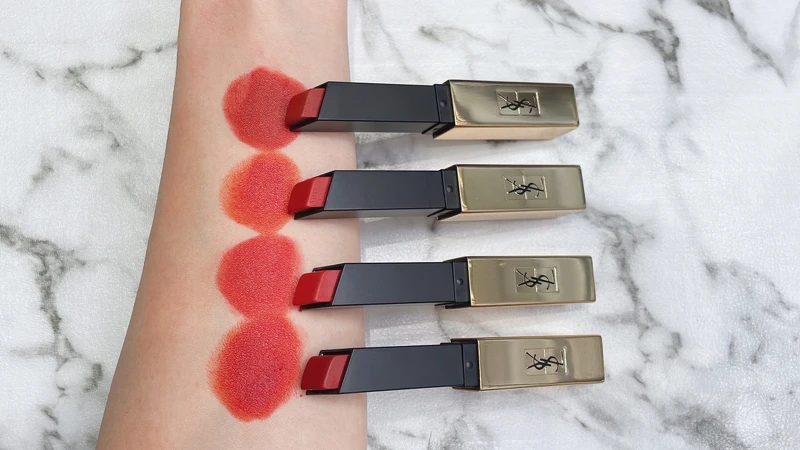 YSL奢華緞面絲絨唇膏2021誘惑棕紅系列手部試色，由上到下為：#32、#33、#416、#1966。