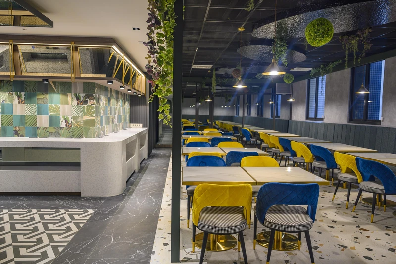 高雄天子閣飯店2餐鮮明藍黃色配色餐廳 高雄天子閣飯店2餐鮮明藍黃色配色餐廳