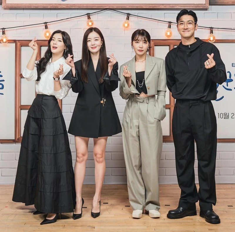 酒鬼都市女人們 李善彬 韓善伙 鄭恩地 崔始源 Photo/TVING