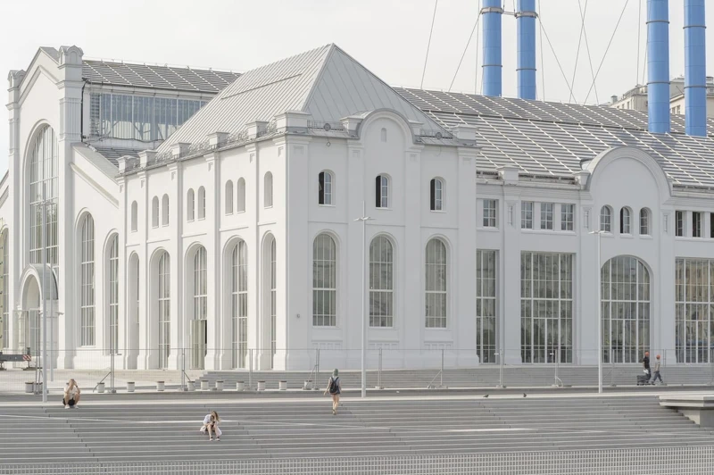 莫斯科( GES-2空間) 莫斯科( GES-2空間)