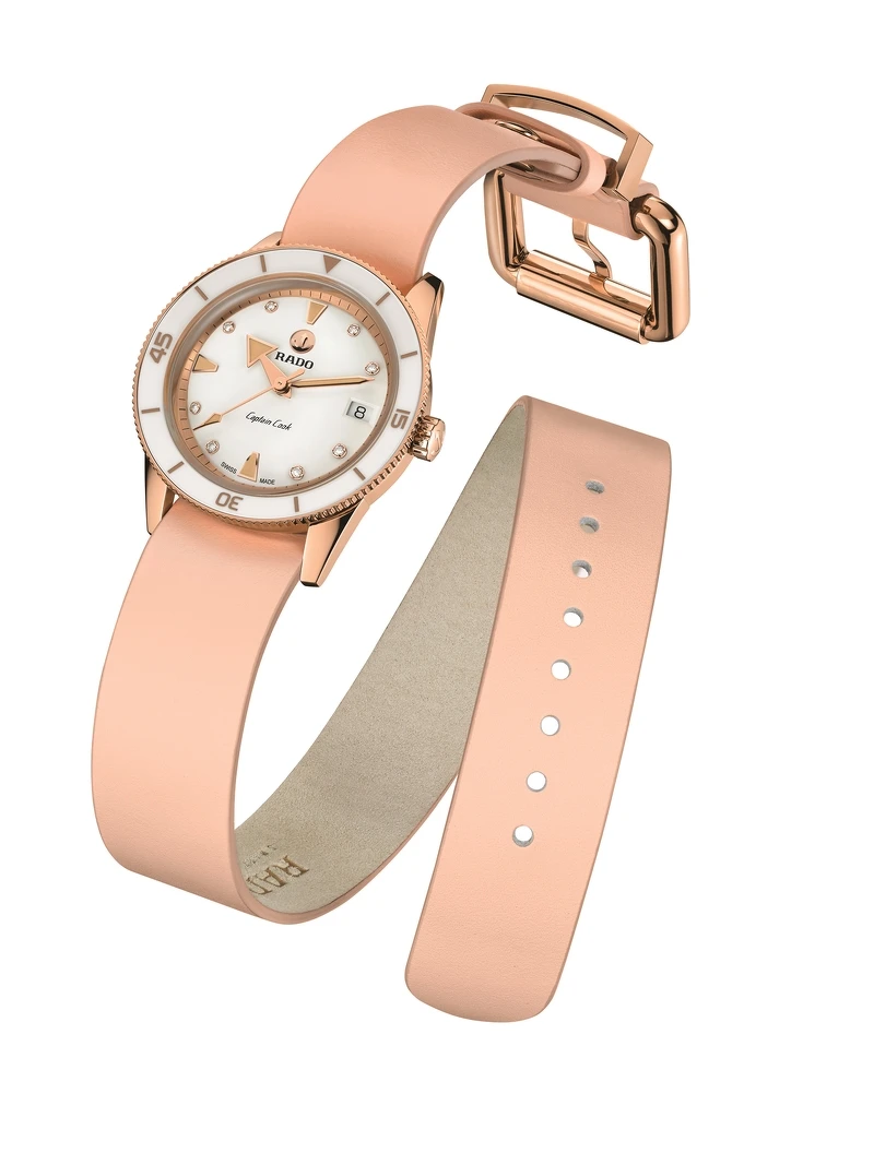 Rado 雷達表Captain Cook庫克船長Marina Hoermanseder聯名套組,售價NT81,600 Rado 雷達表Captain Cook庫克船長Marina Hoermanseder聯名套組,售價NT81,600