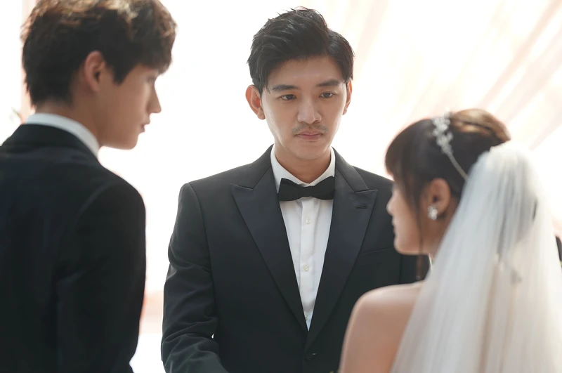 范少勳、曾少宗、王淨三人在《比悲傷更悲傷的故事》影集版中呈現痛苦的悲歡離合