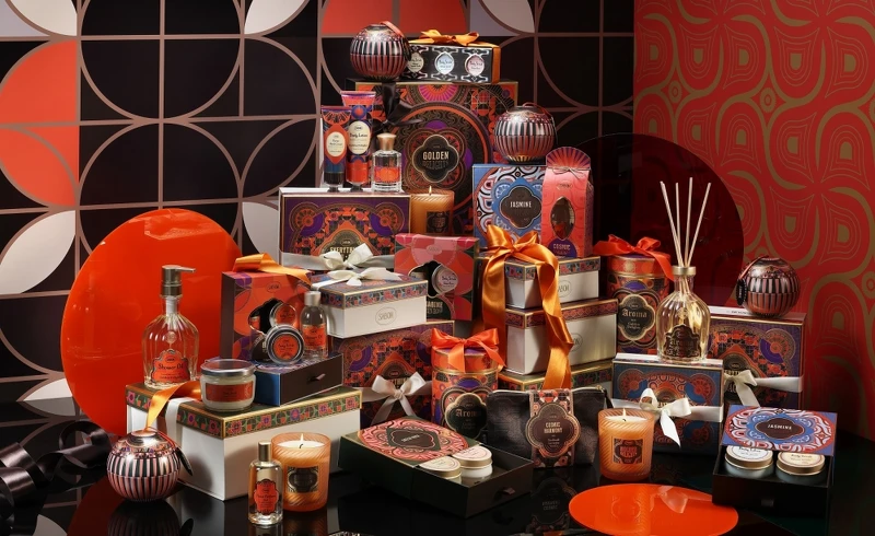SABON 2021聖誕流金年華系列情境圖。 SABON 2021聖誕流金年華系列情境圖。