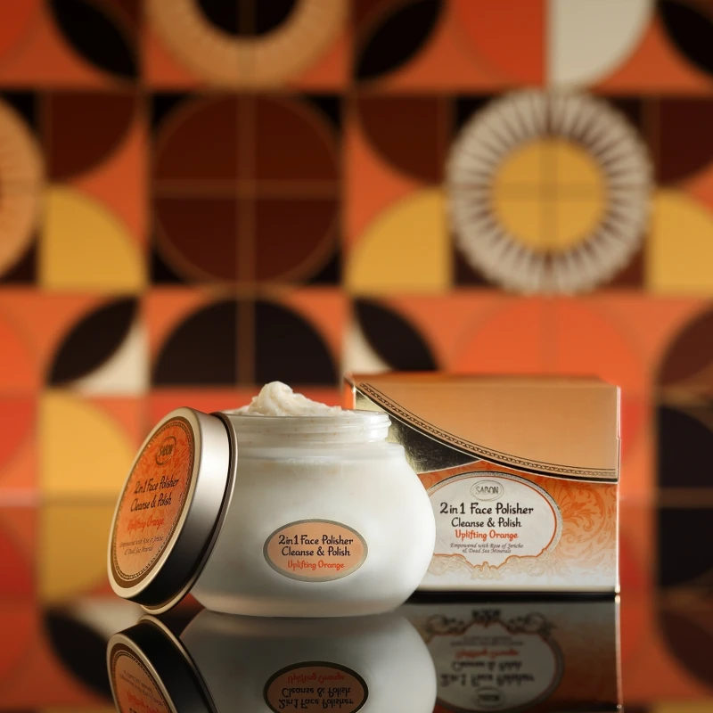 SABON 2021聖誕流金年華二合一臉部純淨磨砂膏200ml(罐裝),NT1,680 SABON 2021聖誕流金年華二合一臉部純淨磨砂膏200ml(罐裝),NT1,680