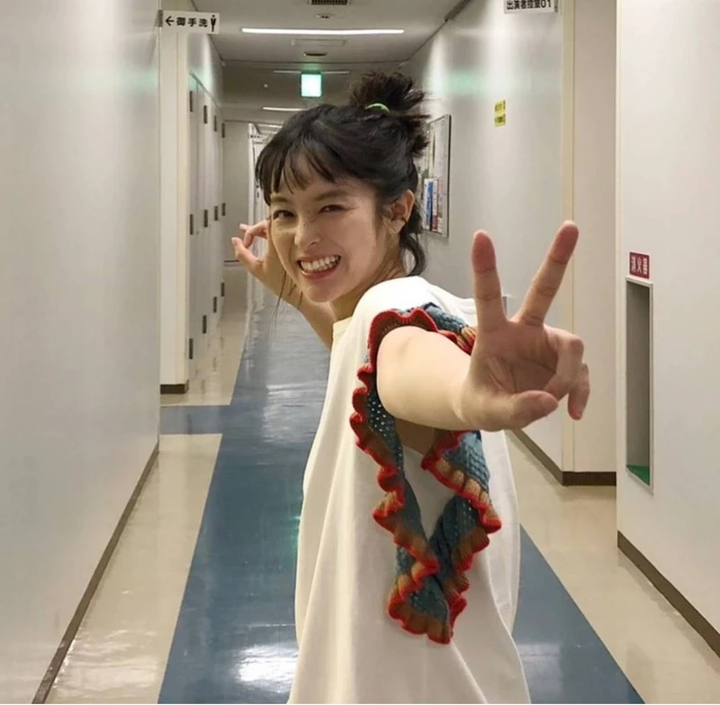 只是在結婚申請書上蓋章 清野菜名 Photo/IG@hannoshi_tbs  只是在結婚申請書上蓋章 清野菜名 Photo/IG@hannoshi_tbs