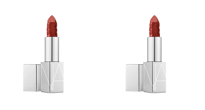 左 #AUGUSTINE 時尚裸棕、右 #MONA 桃木棕紅，