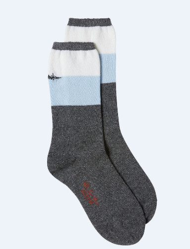 Loro Piana 藤原浩全新膠囊系列喀什米爾襪子，價格店洽。