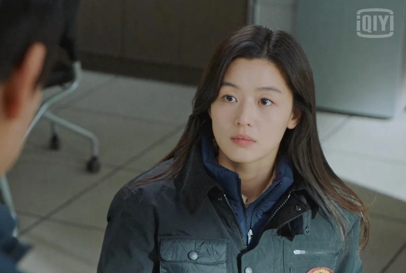 《智異山》倒敘手法相當特別