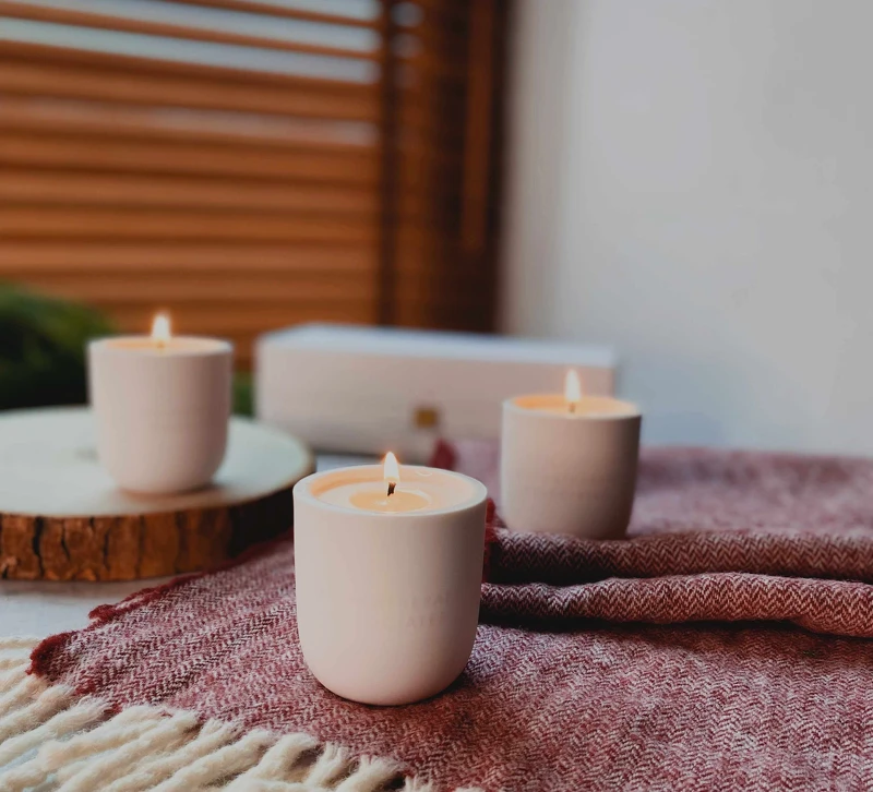 內含：晚間舒緩、怡神、玫瑰香薰蠟燭