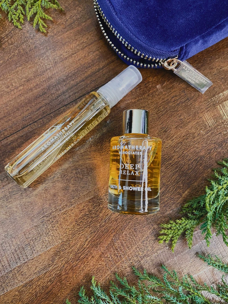 內含：晚間舒緩噴霧10ml、晚間舒緩沐浴油 9ml