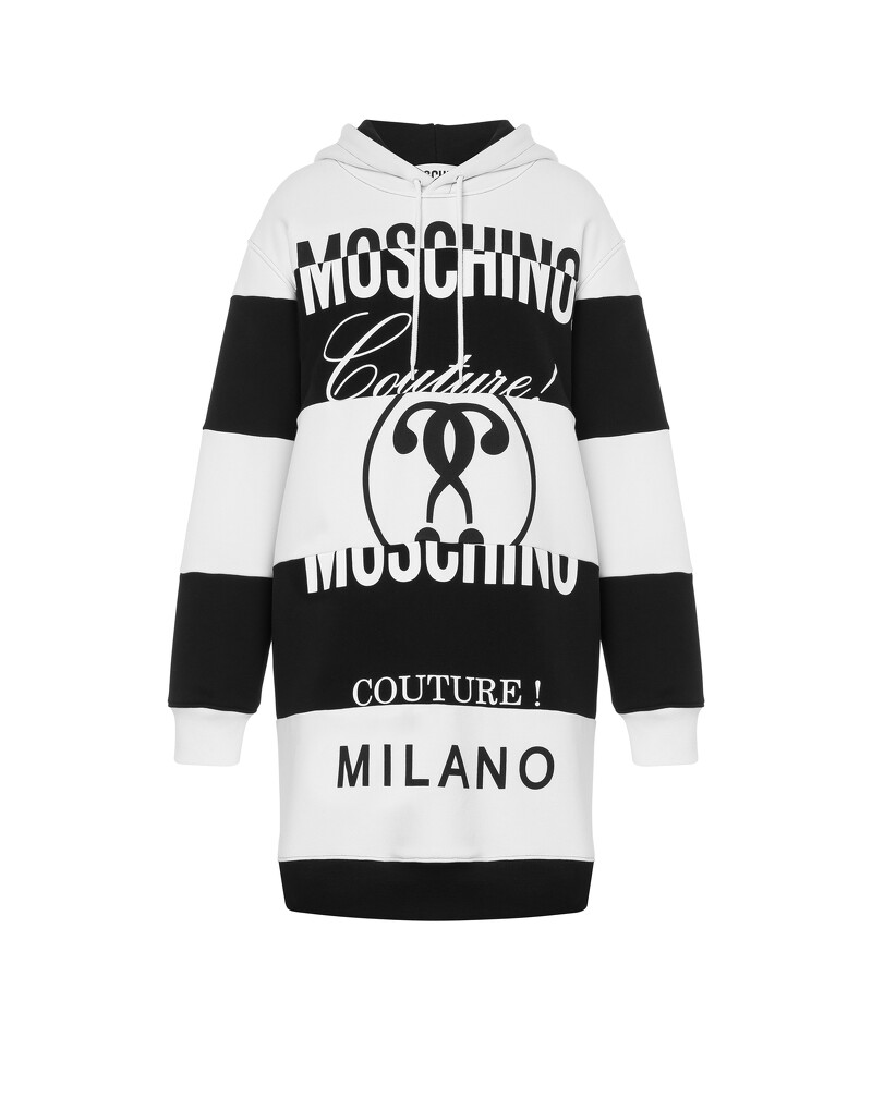 MOSCHINO 黑白 LOGO 連帽洋裝,NT30,500。 MOSCHINO 黑白 LOGO 連帽洋裝,NT30,500。
