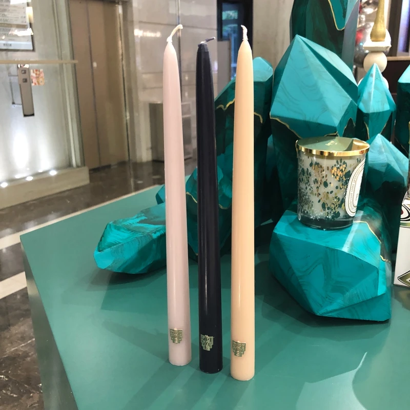 diptyque 2021聖誕系列餐燭。