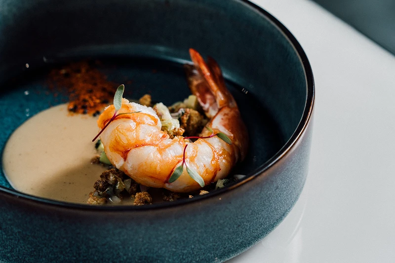 前菜 Appetizer—海虎蝦佐白花菜天鵝絨醬汁。 前菜 Appetizer—海虎蝦佐白花菜天鵝絨醬汁。