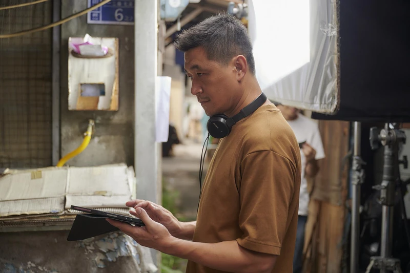 《華燈初上》導演連奕琦才華洋溢,作品橫跨電影與影集 《華燈初上》導演連奕琦才華洋溢,作品橫跨電影與影集