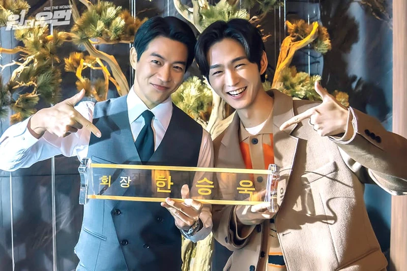 雙重人生結局 李相侖李源根幕後花照片 雙重人生結局 李相侖李源根幕後花照片