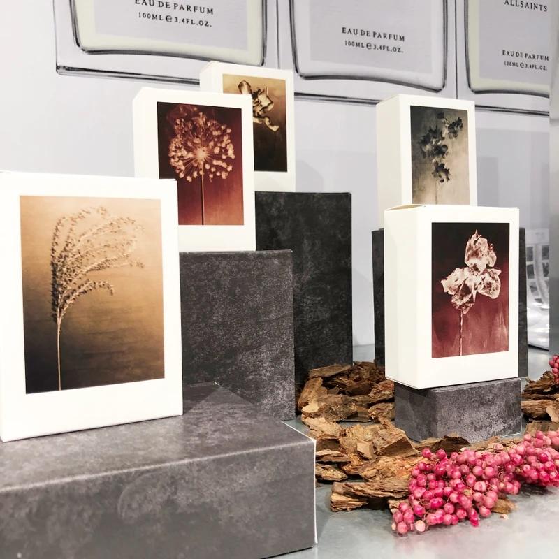 AllSaints同名中性淡香精系列香水外盒。