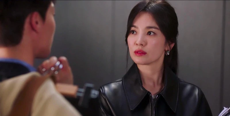 《現正分手中》「電梯之吻」再飆收視率！