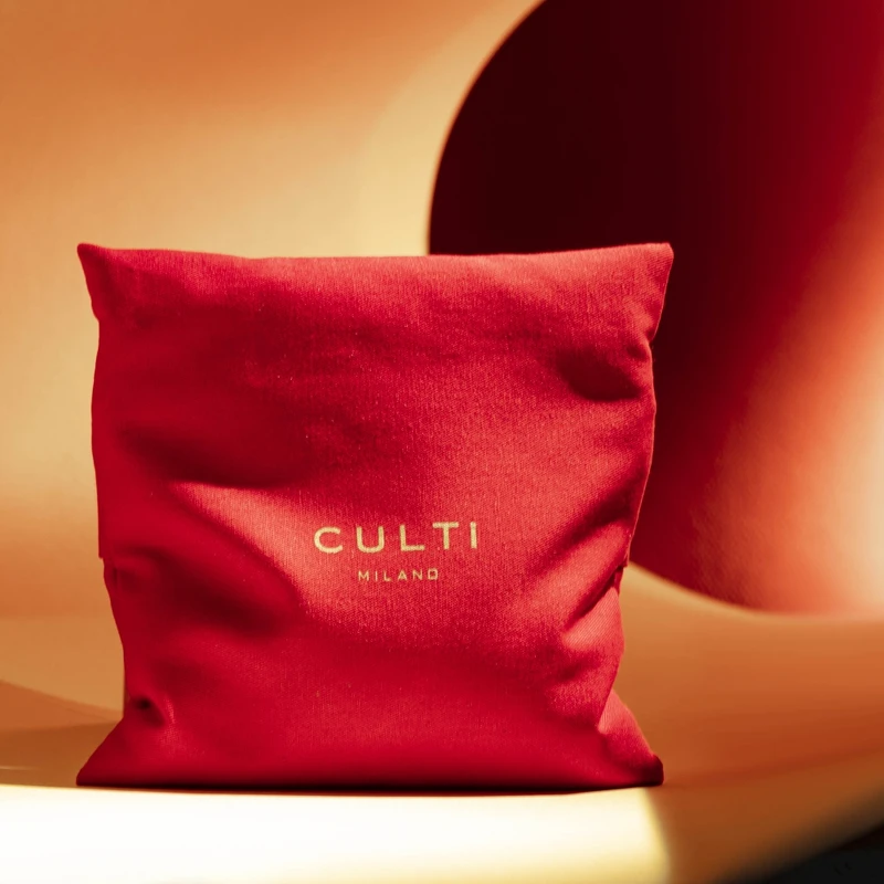 CULTI MILANO室內香氛包(凜冬尊松)250g,NT2,300 CULTI MILANO室內香氛包(凜冬尊松)250g,NT2,300