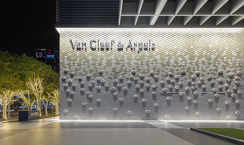 Van Cleef & Arpels梵克雅寶微風信義旗艦店_夜間外觀