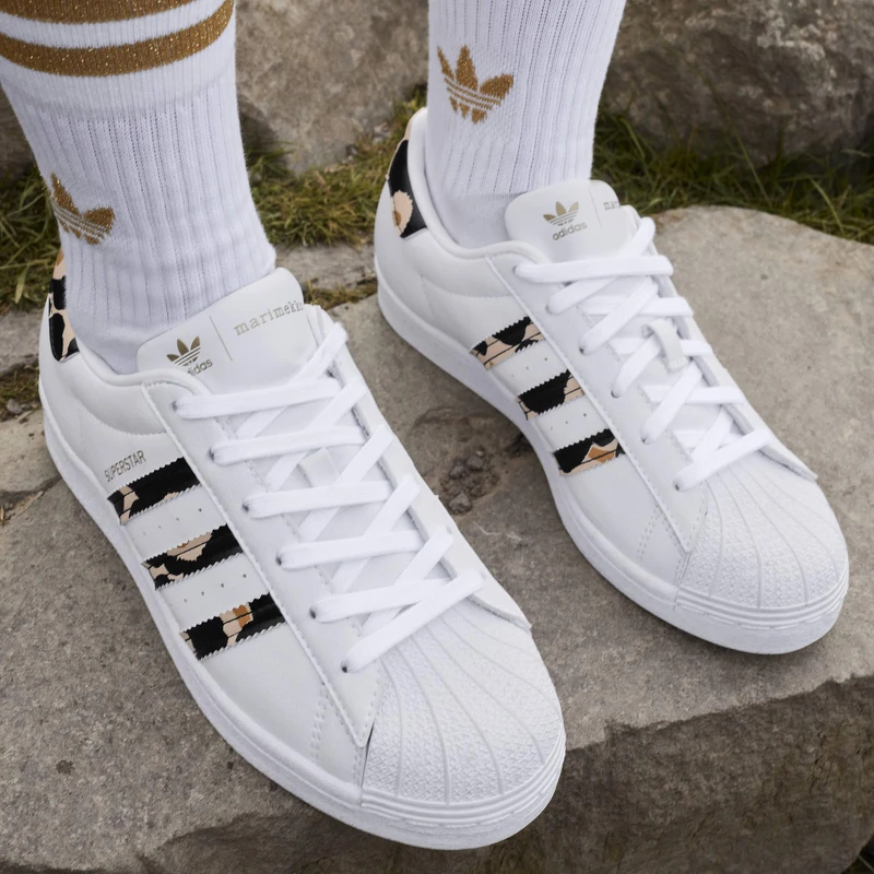Marimekko X adidas Superstar，NT3,690