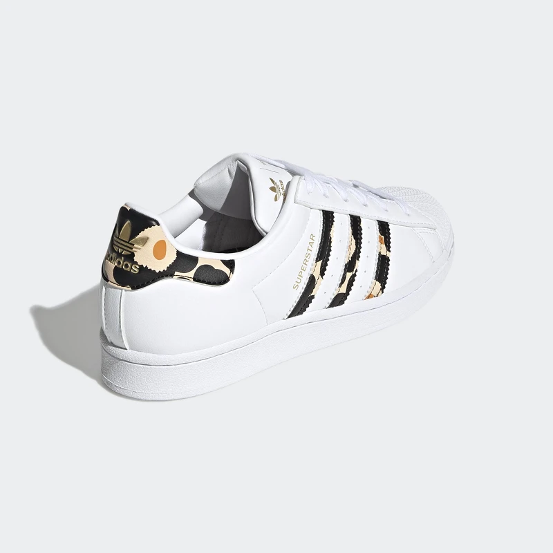 Marimekko X adidas Superstar，NT3,690