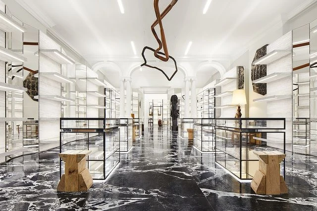 CELINE倫敦旗艦店